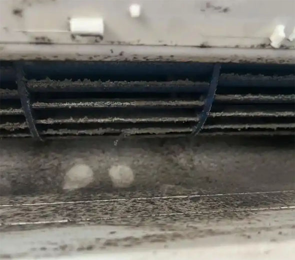 长垣空调吹的风有股烧焦味是怎么回事